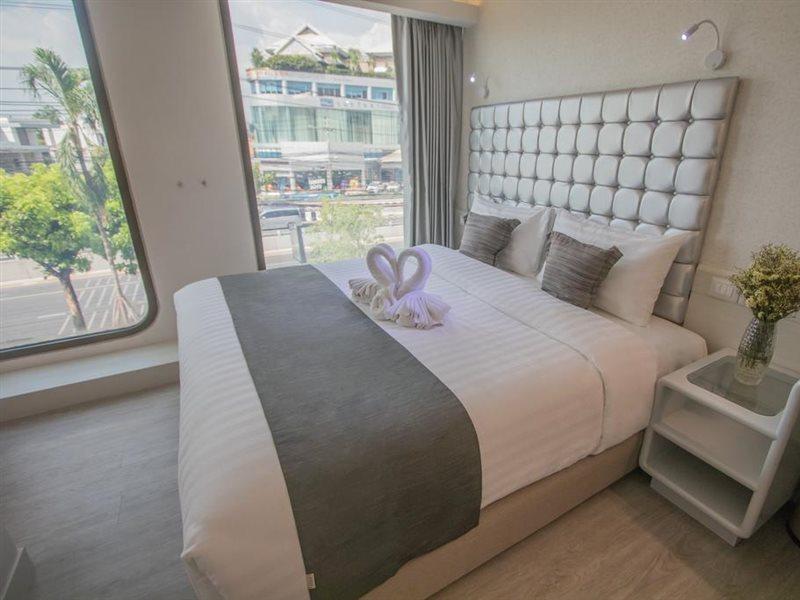 Justice Hotel Bangkok Exterior photo