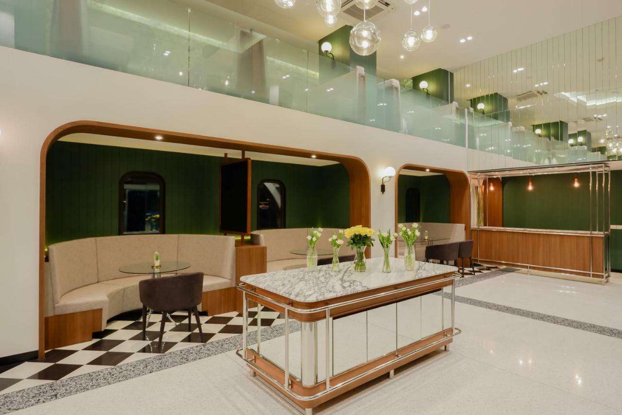Justice Hotel Bangkok Exterior photo