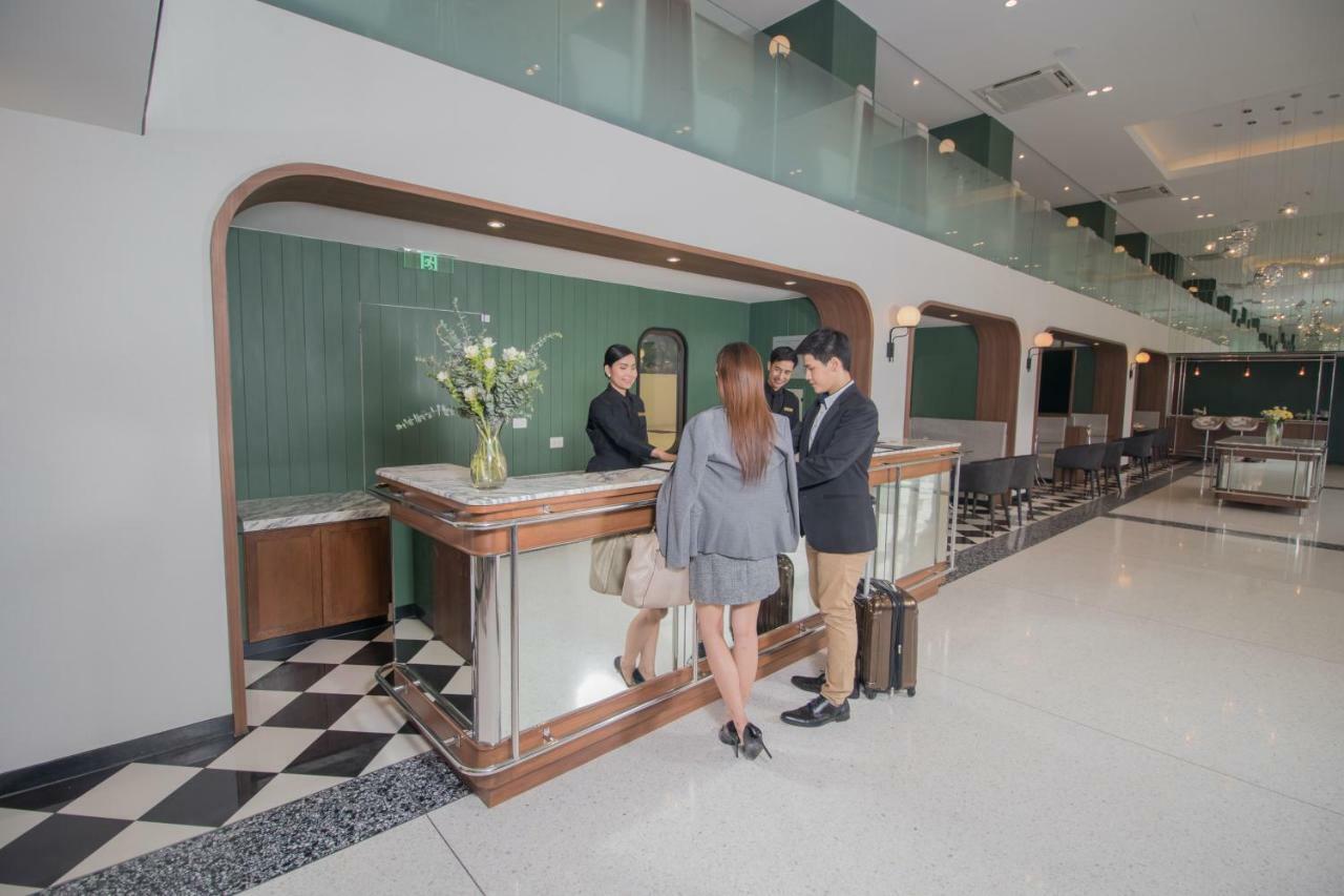 Justice Hotel Bangkok Exterior photo
